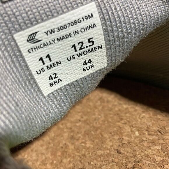 Cariuma Women’s IBI Slip‎ On Shoes Grey Bamboo Knit Sneakers Unisex - Picture 4 of 12